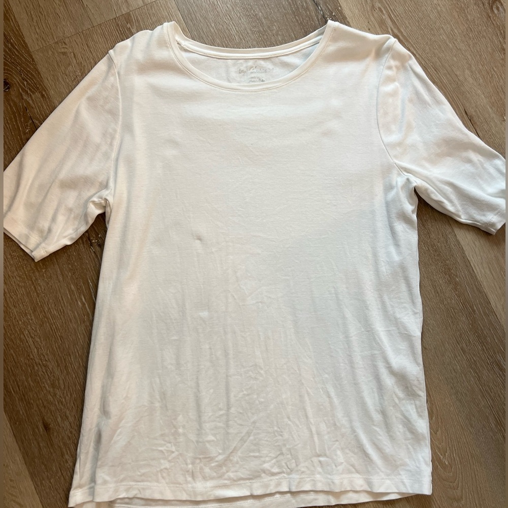 Chico's White Short Sleeve Tee